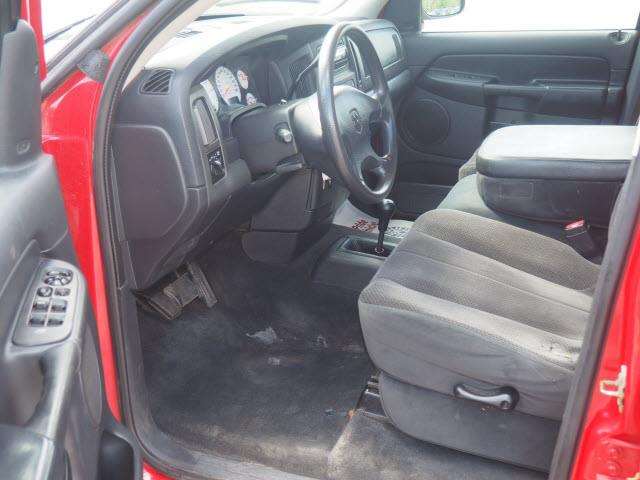 Dodge Ram Pickup 1500 2003 photo 2